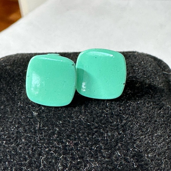 Three pair of small vintage 70’s metal square earrings - Picture 7 of 8